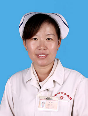 李玲 優(yōu)秀護(hù)士長(zhǎng)